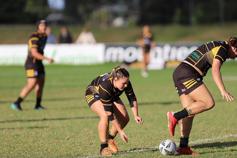 HNWP Rnd 1 MOUNTIES v SHARKS
