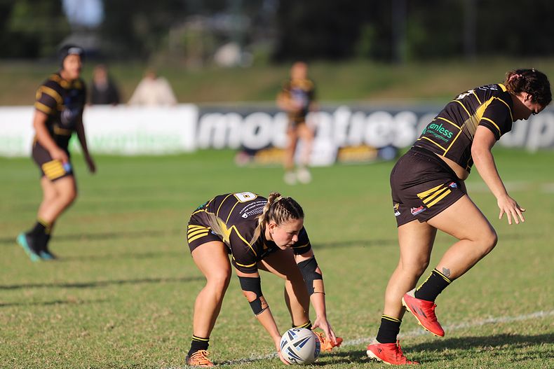 HNWP Rnd 1 MOUNTIES v SHARKS