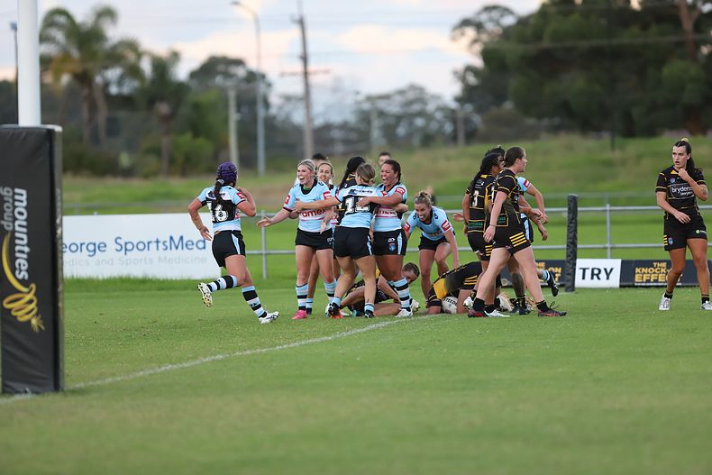 HNWP Rnd 1 MOUNTIES v SHARKS