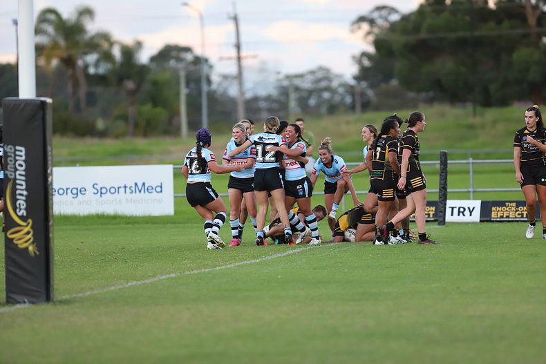 HNWP Rnd 1 MOUNTIES v SHARKS