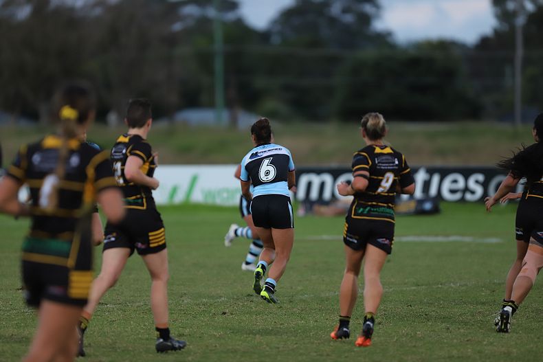 HNWP Rnd 1 MOUNTIES v SHARKS