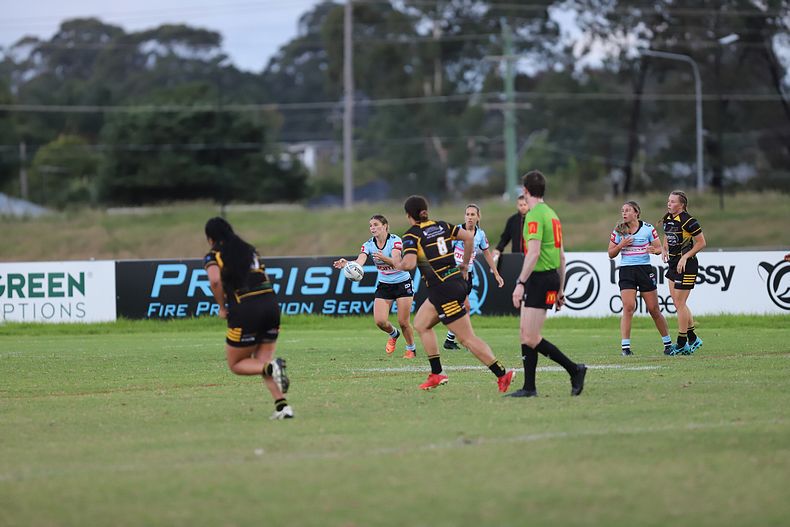 HNWP Rnd 1 MOUNTIES v SHARKS