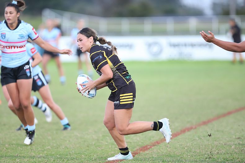 HNWP Rnd 1 MOUNTIES v SHARKS