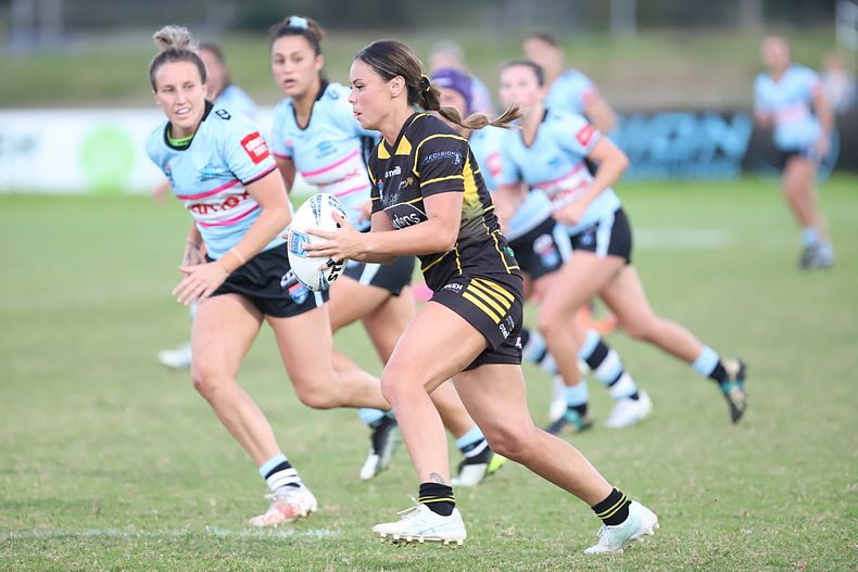 HNWP Rnd 1 MOUNTIES v SHARKS