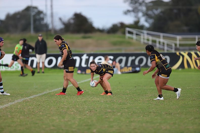 HNWP Rnd 1 MOUNTIES v SHARKS