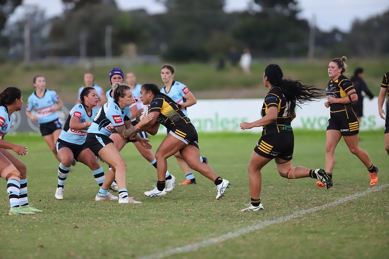 HNWP Rnd 1 MOUNTIES v SHARKS