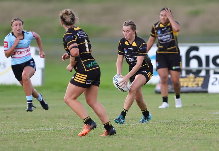 HNWP Rnd 1 MOUNTIES v SHARKS