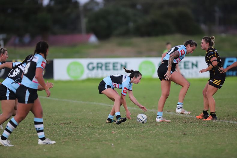 HNWP Rnd 1 MOUNTIES v SHARKS