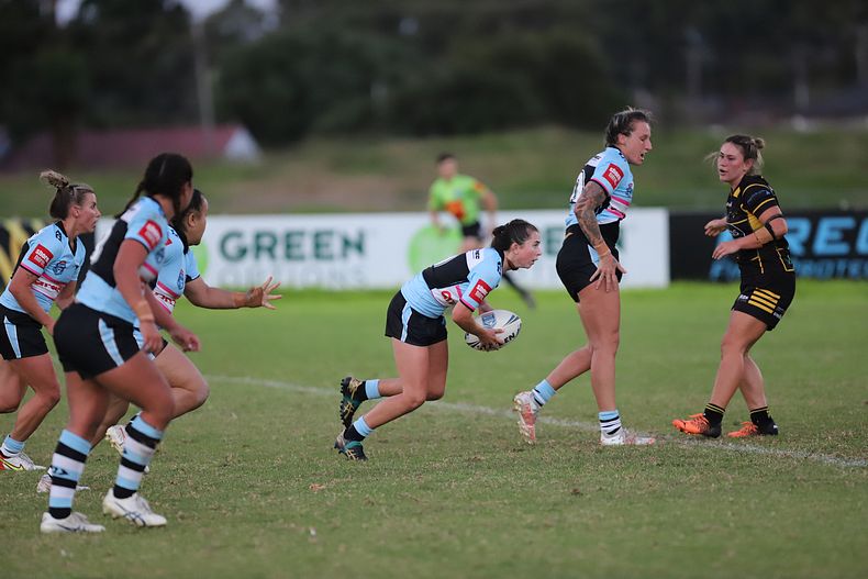 HNWP Rnd 1 MOUNTIES v SHARKS
