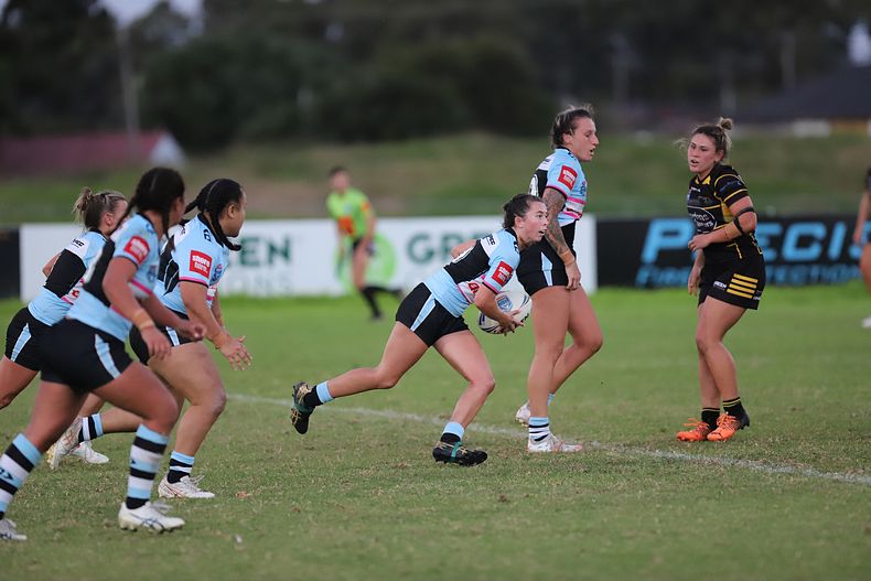 HNWP Rnd 1 MOUNTIES v SHARKS
