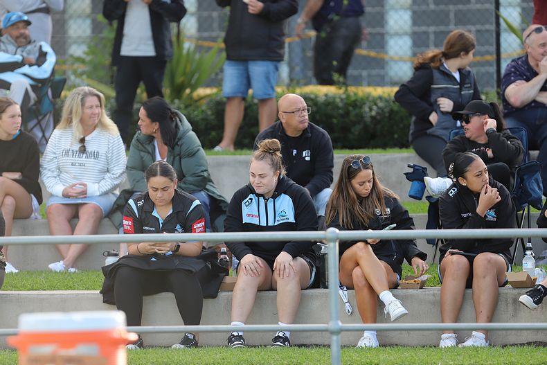HNWP Rnd 1 MOUNTIES v SHARKS
