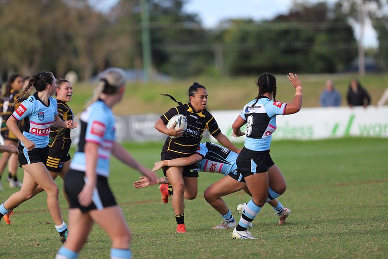 HNWP Rnd 1 MOUNTIES v SHARKS