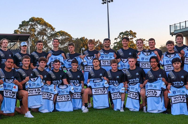 Senior Sharks wish Matts Cup boys Grand Final success (Photo : Sharks Media)