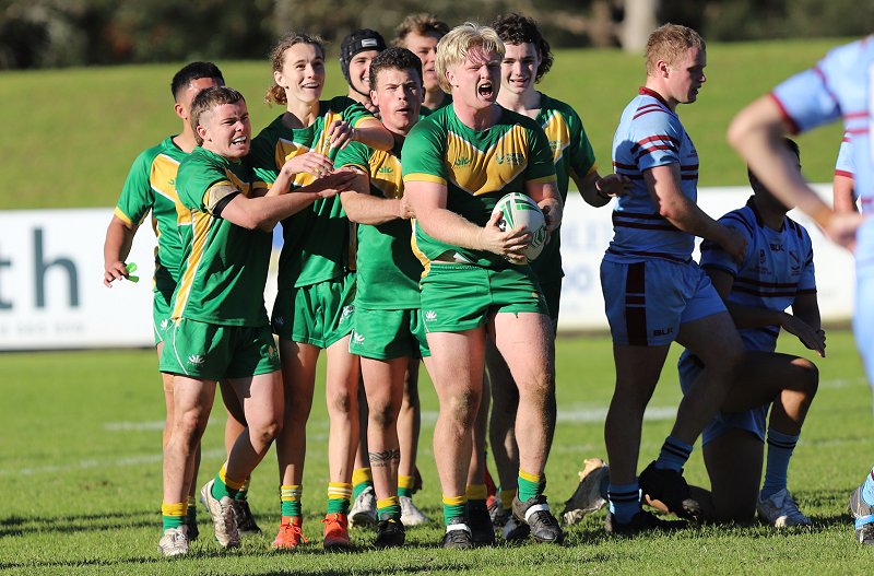 Hunter SHS too good for St. Greg's in Peter Mulholland (Schoolboy) Cup (Photo : Steve Mointgomery) Cup