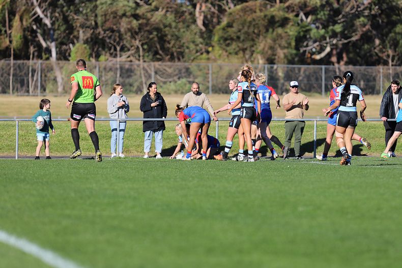 HNWP Rnd 7 Newcastle KNIGHTS v Cronulla SHARKS