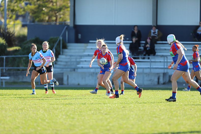 HNWP Rnd 7 Newcastle KNIGHTS v Cronulla SHARKS