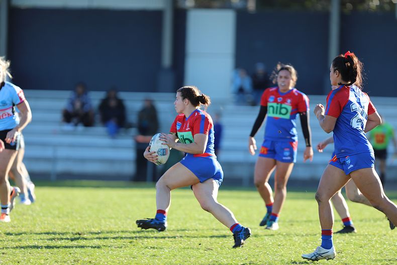 HNWP Rnd 7 Newcastle KNIGHTS v Cronulla SHARKS