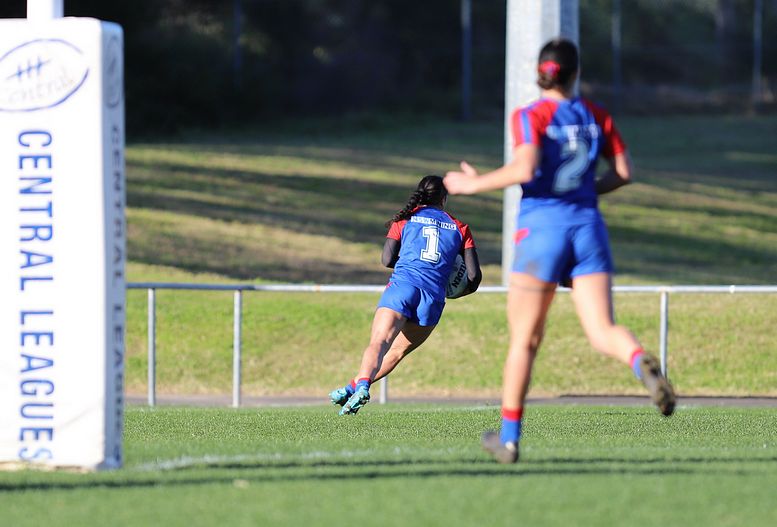 HNWP Rnd 7 Newcastle KNIGHTS v Cronulla SHARKS