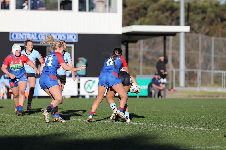 HNWP Rnd 7 Newcastle KNIGHTS v Cronulla SHARKS