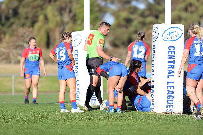 HNWP Rnd 7 Newcastle KNIGHTS v Cronulla SHARKS