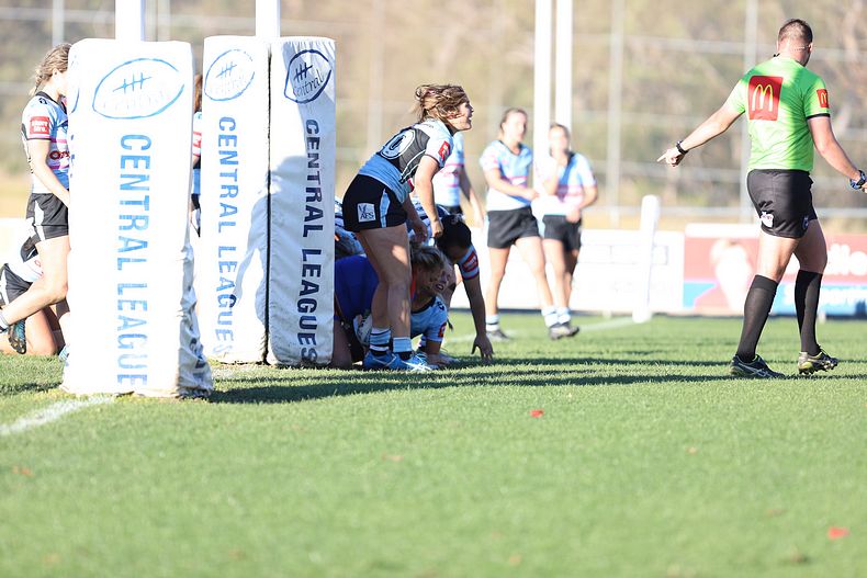 HNWP Rnd 7 Newcastle KNIGHTS v Cronulla SHARKS