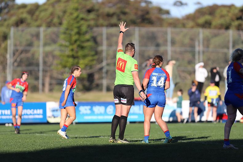 HNWP Rnd 7 Newcastle KNIGHTS v Cronulla SHARKS