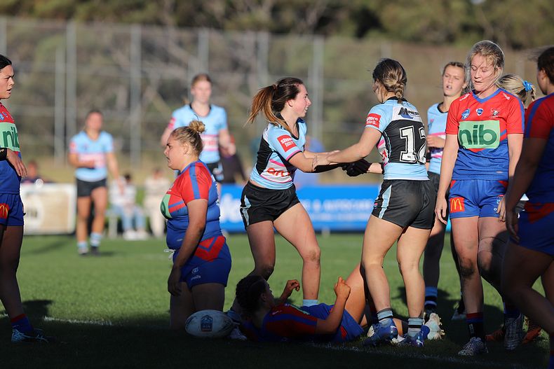 HNWP Rnd 7 Newcastle KNIGHTS v Cronulla SHARKS