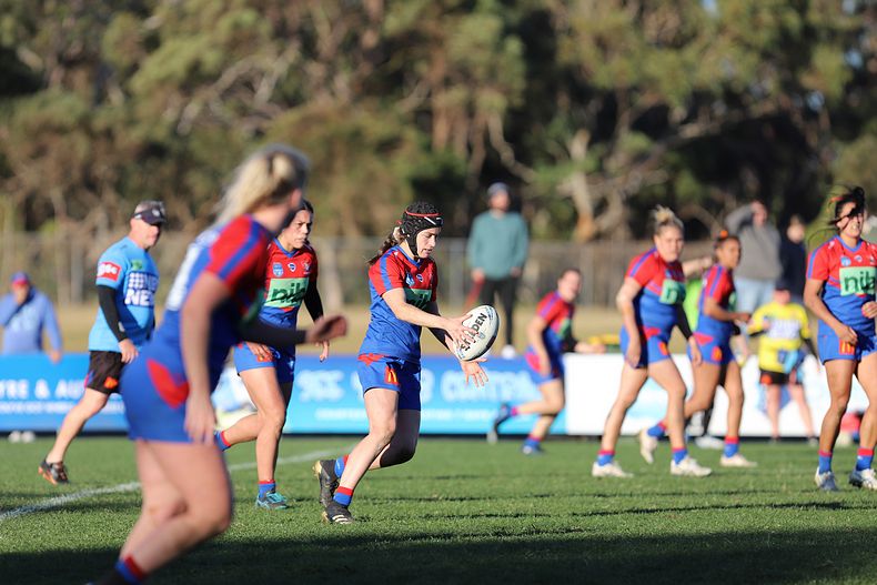 HNWP Rnd 7 Newcastle KNIGHTS v Cronulla SHARKS