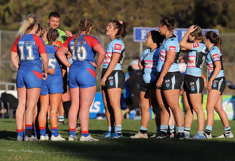HNWP Rnd 7 Newcastle KNIGHTS v Cronulla SHARKS