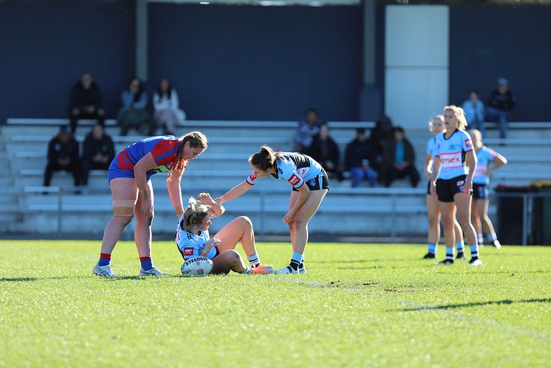 HNWP Rnd 7 Newcastle KNIGHTS v Cronulla SHARKS