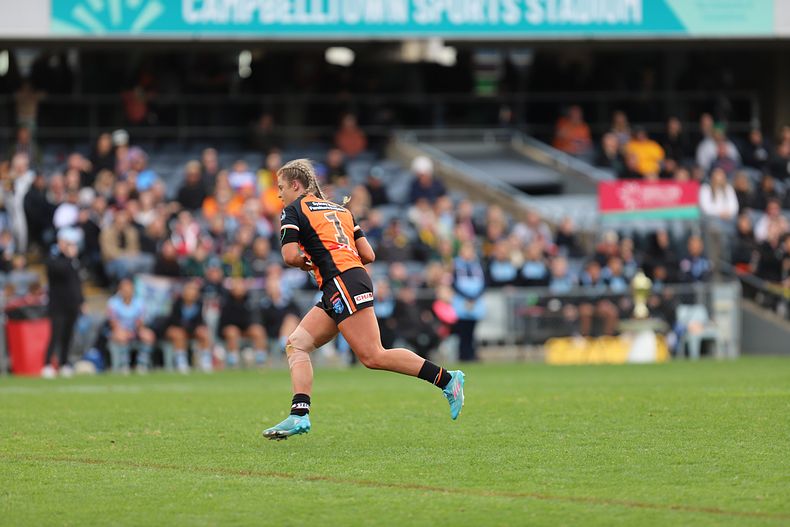 2022 HNWP Grand Final (1st Half) Cronulla SHARKS v WESTSTIGERS