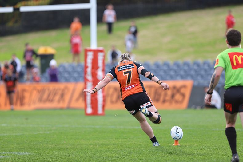 2022 HNWP Grand Final (1st Half) Cronulla SHARKS v WESTSTIGERS