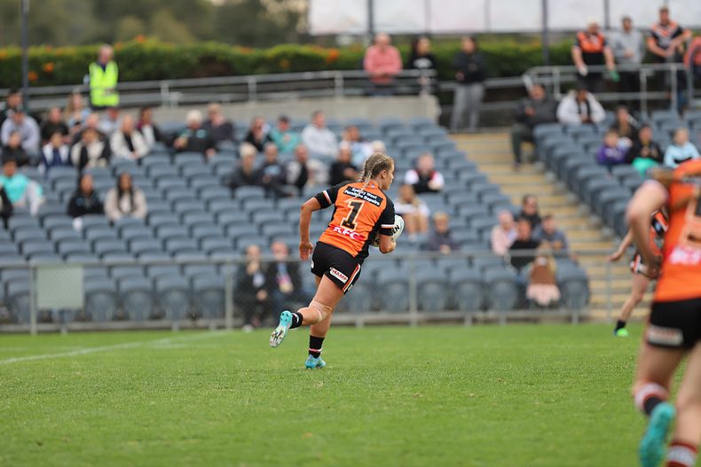 2022 HNWP Grand Final (1st Half) Cronulla SHARKS v WESTSTIGERS
