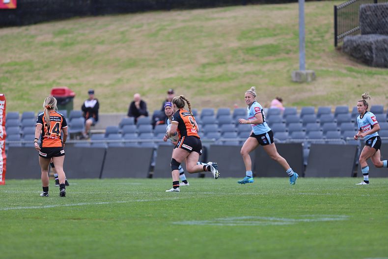 2022 HNWP Grand Final (1st Half) Cronulla SHARKS v WESTSTIGERS