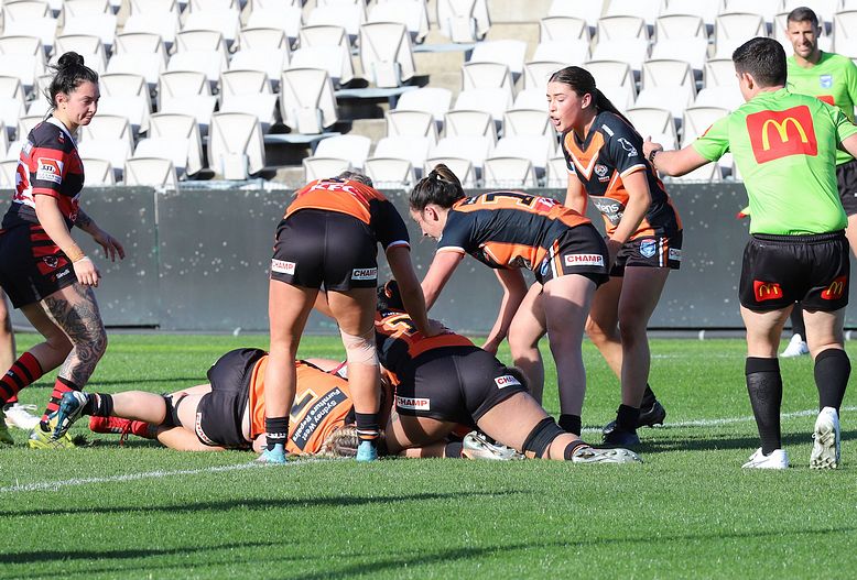 HNWP Semi Final BEARS v WESTSTIGERS