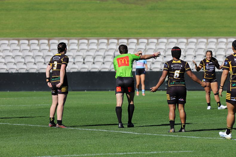 HNWP Semi Final Sharks v Mounties