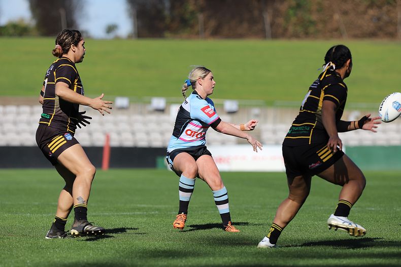 HNWP Semi Final Sharks v Mounties