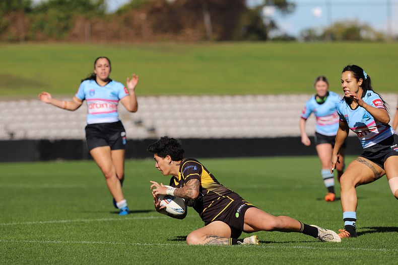 HNWP Semi Final Sharks v Mounties