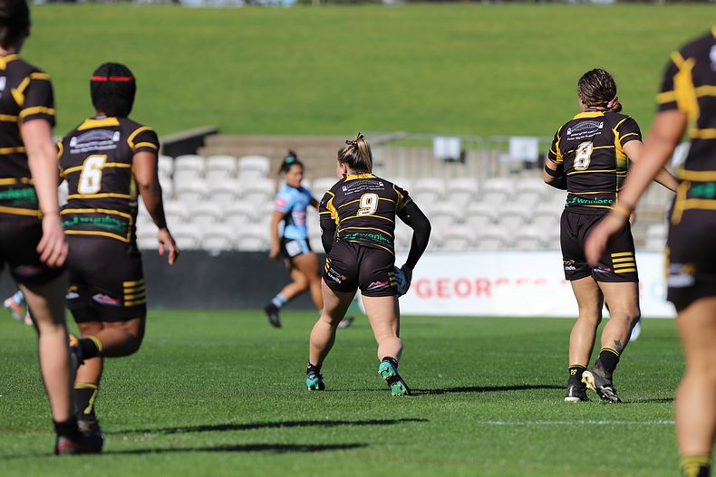 HNWP Semi Final Sharks v Mounties