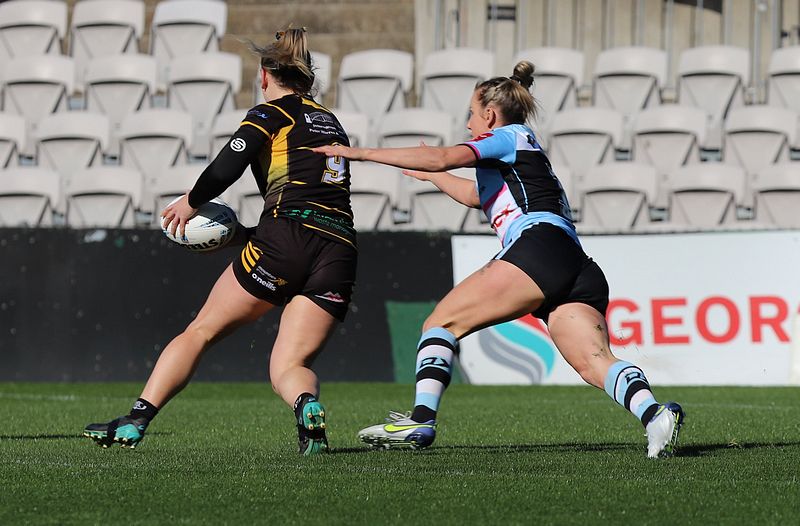 HNWP Semi Final Sharks v Mounties