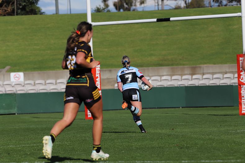 HNWP Semi Final Sharks v Mounties
