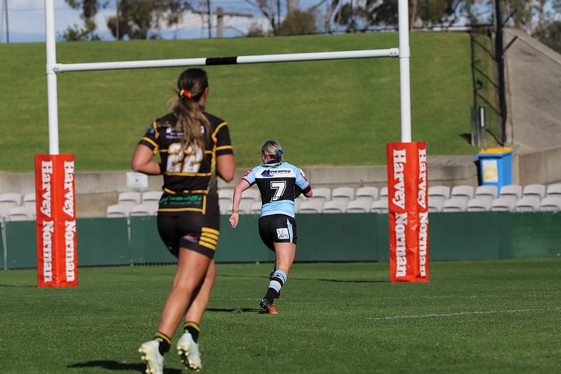 HNWP Semi Final Sharks v Mounties