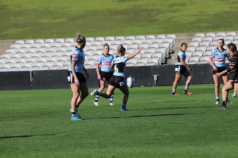HNWP Semi Final Sharks v Mounties