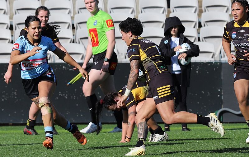 HNWP Semi Final Sharks v Mounties