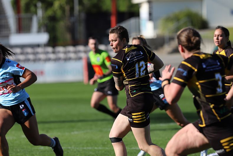 HNWP Semi Final Sharks v Mounties