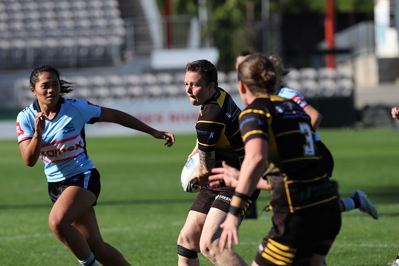 HNWP Semi Final Sharks v Mounties
