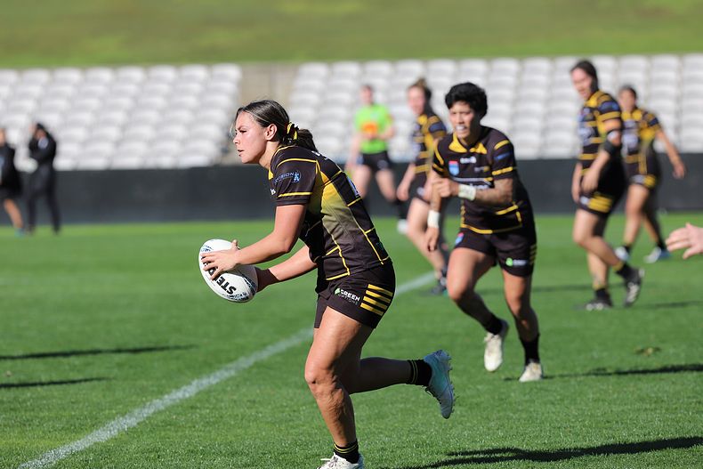 HNWP Semi Final Sharks v Mounties