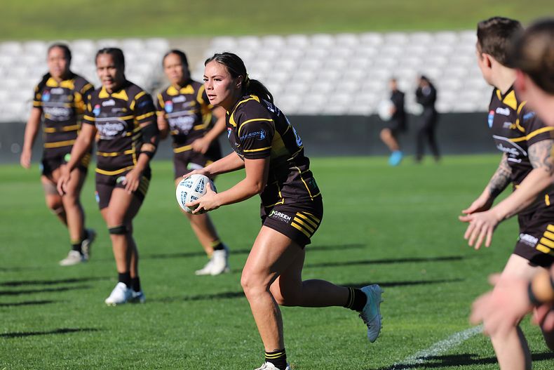 HNWP Semi Final Sharks v Mounties