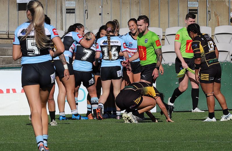HNWP Semi Final Sharks v Mounties