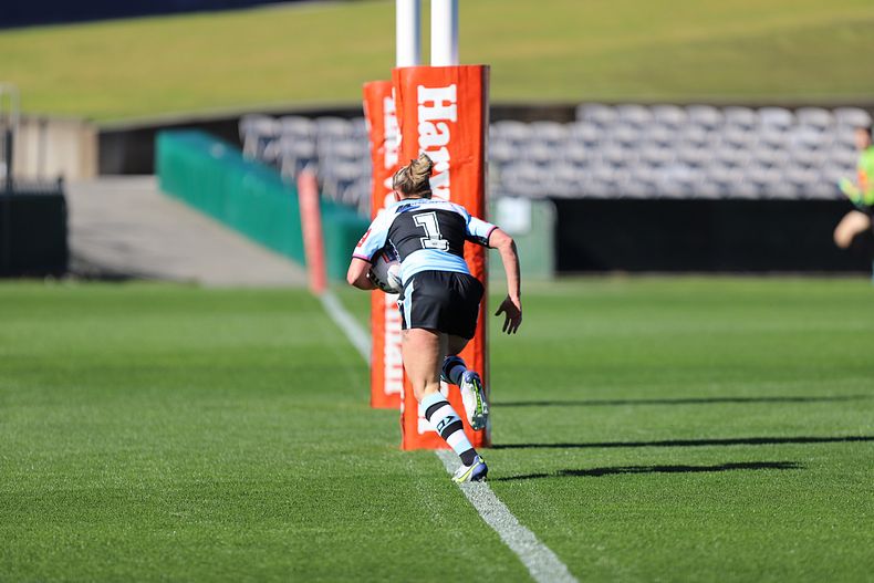 HNWP Semi Final Sharks v Mounties